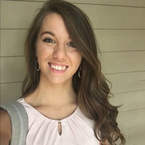 Meet your Posher, Robyn